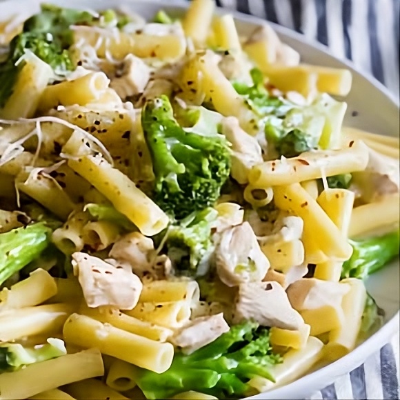 Chicken Broccoli Alfredo